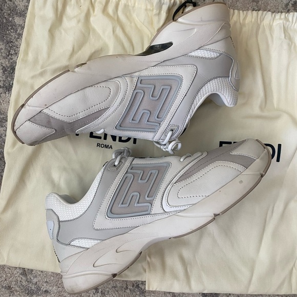 FENDI - Picture 7 of 14